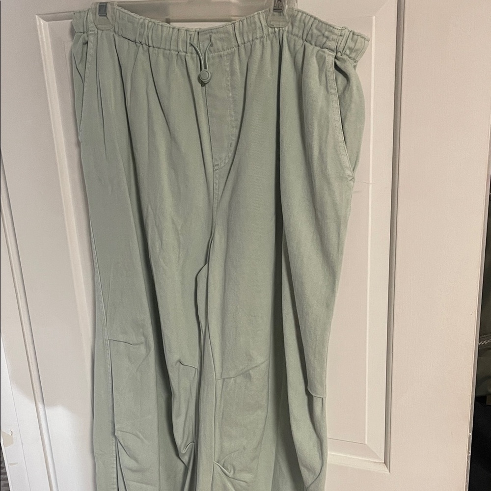 TALULAH Sage Green Wide-Leg Pants